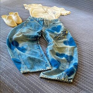 RARE Free People We The Free Heart Barrel Jeans! 🔥